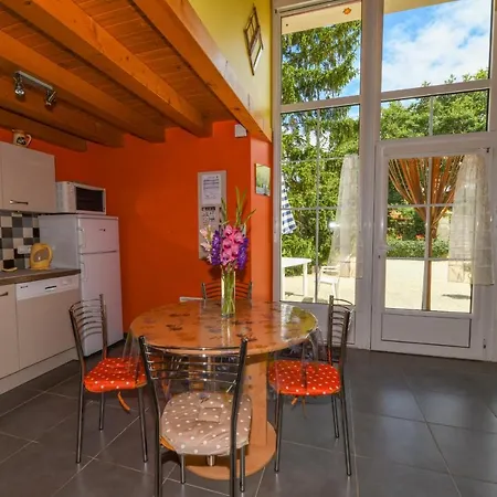 gîtes de l'Hôpiteau LʼOie Extérieur photo